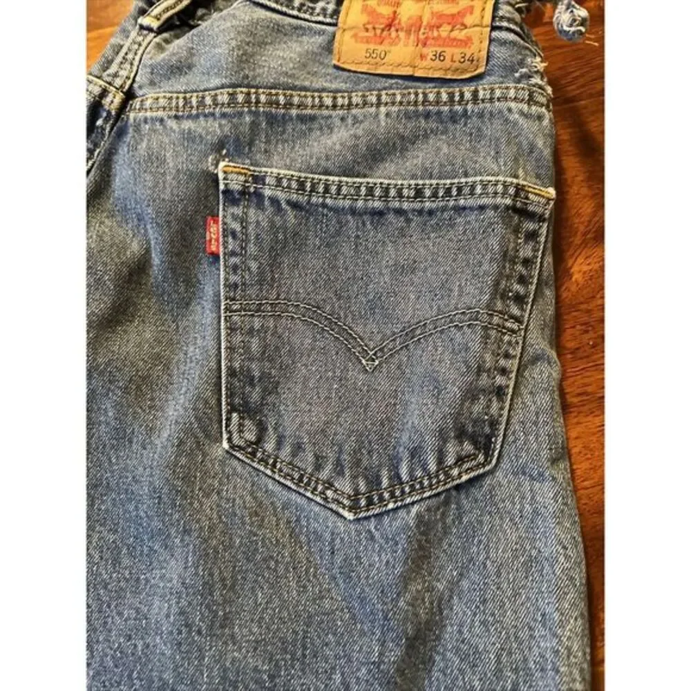 Levi's 550 Jeans Mens 36 Casual Regular Straight Light Wash Blue Denim‎ 36x34